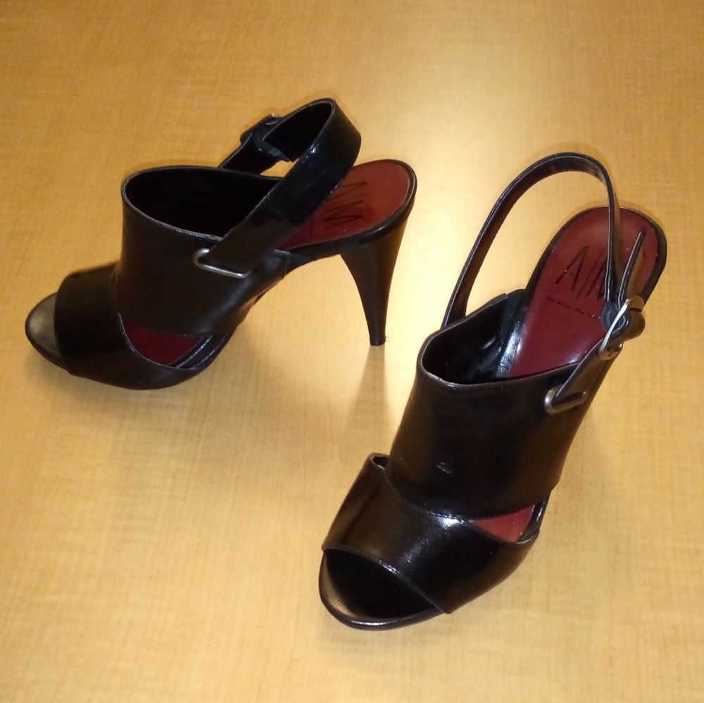 Black dress shoes